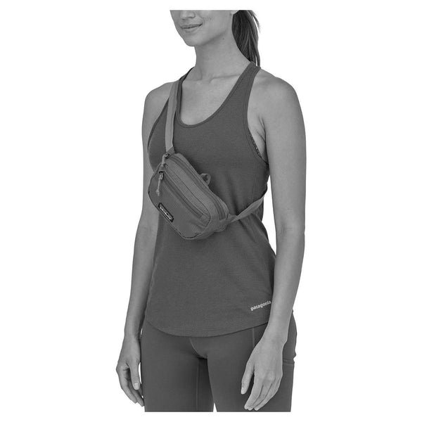 patagonia ultralight black hole mini hip pack uk Patagonia Ultralight Black Hole Mini Hip Pack 1L