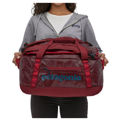 Patagonia Black Hole Duffel Bag 40L - Wax - Buy online today at Down the Line Surf. International shipping available.